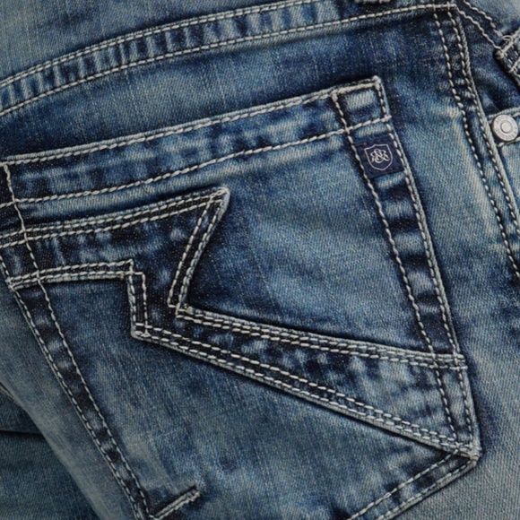 New With Tag Rock & Republic Cooper Denim Shorts Size 30 - Picture 3 of 7